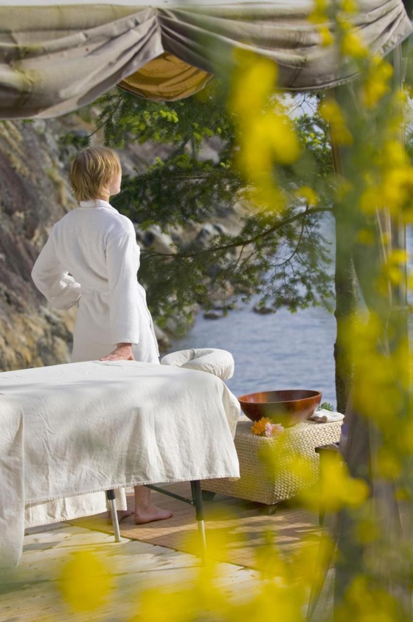 Rockwater Secret Cove Resort Sechelt Exterior photo